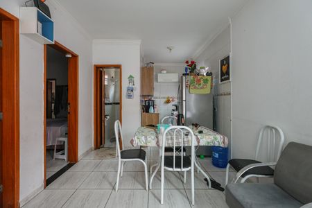 Sala de casa para alugar com 2 quartos, 100m² em Nucleo Residencial Isabela, Taboão da Serra