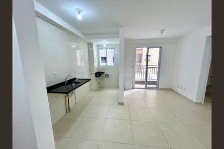 Sala de apartamento para alugar com 2 quartos, 47m² em Jardim do Triunfo, Guarulhos