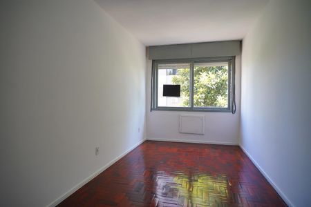 Quarto 1 de apartamento à venda com 2 quartos, 56m² em Jardim Europa, Porto Alegre