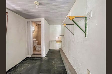 Quarto/Cozinha de kitnet/studio para alugar com 1 quarto, 230m² em União, Belo Horizonte