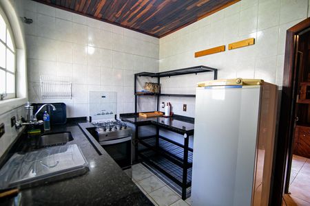 Cozinha de casa para alugar com 4 quartos, 120m² em Parque das Bandeiras I, Indaiatuba