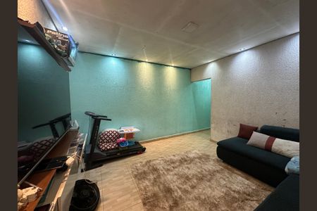 Sala de casa para alugar com 2 quartos, 250m² em Sítio do Rosário, Barueri