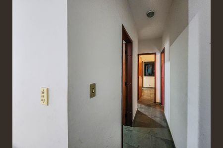 Corredor de apartamento para alugar com 2 quartos, 86m² em Vila Aprazivel, Jacareí