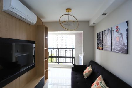Sala de apartamento para alugar com 2 quartos, 40m² em Cidade Jardim, São Paulo