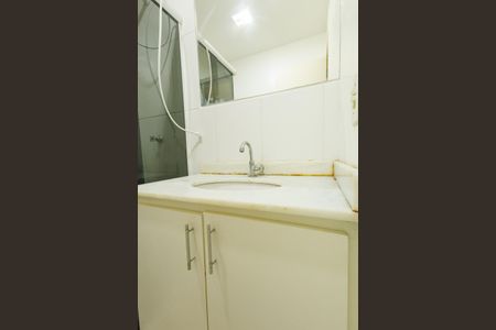Banheiro Corredor de apartamento para alugar com 2 quartos, 64m² em Jardim Santa Clara, Taubaté