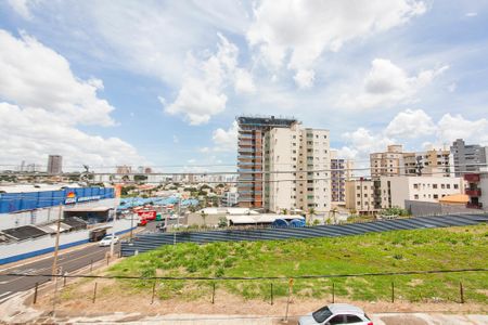 Vista da Sala de apartamento para alugar com 3 quartos, 100m² em Tabajaras, Uberlândia