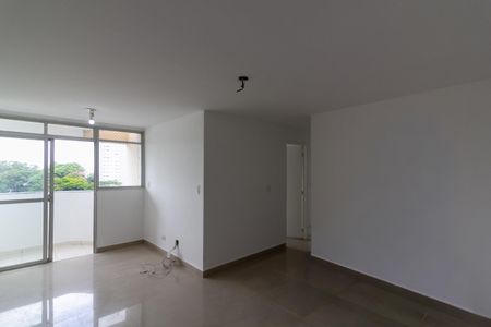 Sala de apartamento para alugar com 3 quartos, 62m² em Vila Sofia, São Paulo
