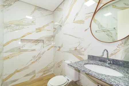 Banheiro de casa para alugar com 1 quarto, 40m² em Jardim Analia Franco, São Paulo