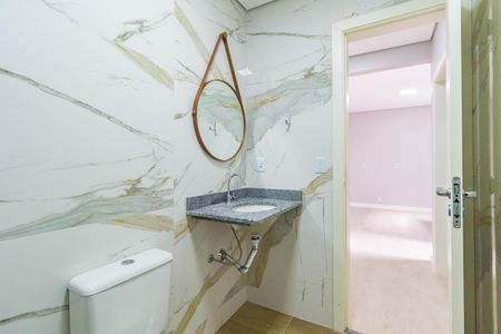 Banheiro de casa para alugar com 1 quarto, 40m² em Jardim Analia Franco, São Paulo