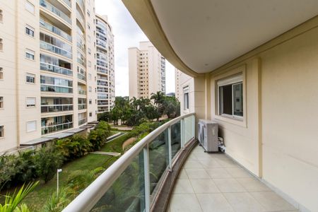 Varanda de apartamento para alugar com 3 quartos, 136m² em Tamboré, Santana de Parnaíba