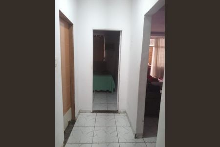 Corredor de casa para alugar com 2 quartos, 100m² em Santo Elias, Mesquita