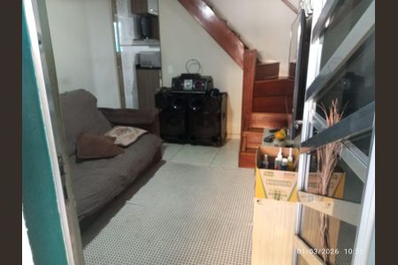 Sala de casa de condomínio para alugar com 2 quartos, 60m² em Padre Miguel, Rio de Janeiro