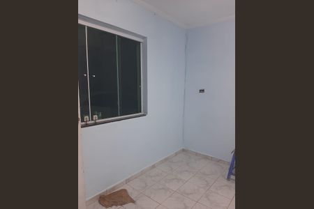 Quarto de casa para alugar com 2 quartos, 70m² em Vila Luzita, Santo André