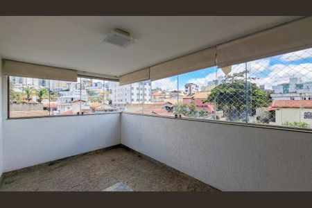 Apartamento para alugar com 4 quartos, 230m² em Palmares, Belo Horizonte