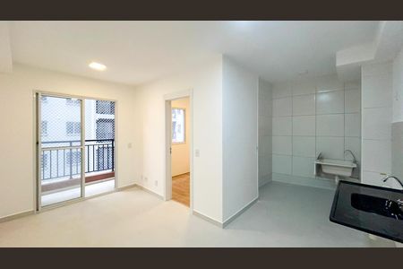 Sala de apartamento para alugar com 2 quartos, 37m² em Vila Isa, São Paulo