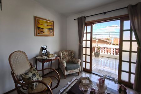 Sala de Estar de casa à venda com 3 quartos, 213m² em Jardim Roseira, Campinas