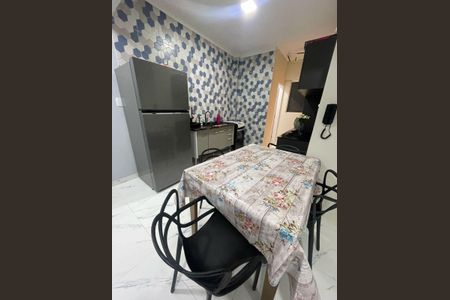 Sala de apartamento para alugar com 2 quartos, 55m² em Centro, São Vicente