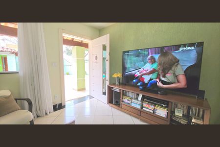 Casa à venda com 4 quartos, 250m² em Lundcéia, Lagoa Santa