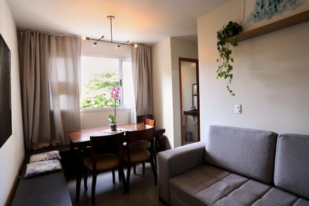 Sala de apartamento à venda com 2 quartos, 60m² em Santa Efigênia, Belo Horizonte