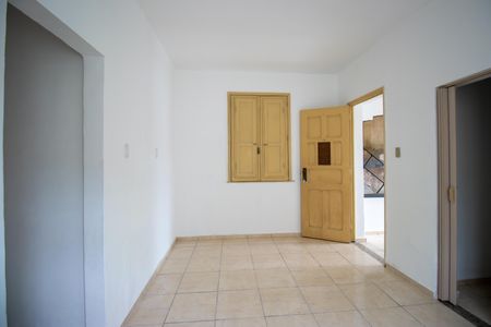 Sala de casa para alugar com 1 quarto, 50m² em Irajá, Rio de Janeiro