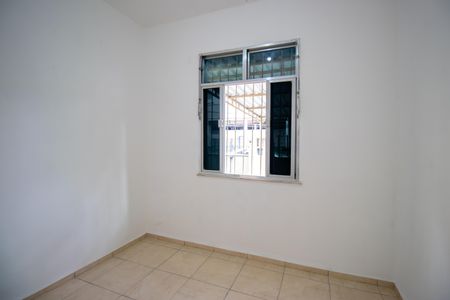 Quarto de casa para alugar com 1 quarto, 50m² em Irajá, Rio de Janeiro