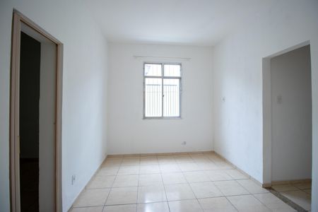Sala de casa para alugar com 1 quarto, 50m² em Irajá, Rio de Janeiro