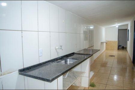 Casa para alugar com 3 quartos, 340m² em Vila Jardim Pompéia, Goiânia