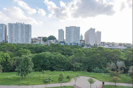 Vista do Quarto 1 de apartamento à venda com 2 quartos, 43m² em Vila São Bernardo, Campinas
