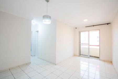 Sala de apartamento para alugar com 2 quartos, 49m² em Jardim do Estádio, Santo André