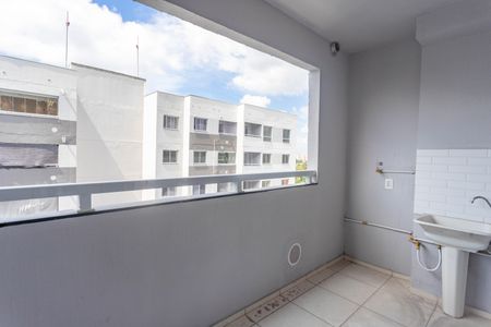 Varanda da sala de apartamento à venda com 2 quartos, 45m² em Canhema, Diadema