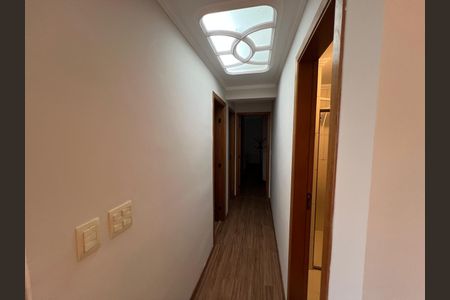 Corredor de apartamento para alugar com 3 quartos, 86m² em Jardim Marister, Jacareí