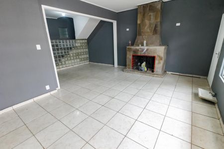 Sala de casa para alugar com 4 quartos, 250m² em Vila Ernesto, São Paulo
