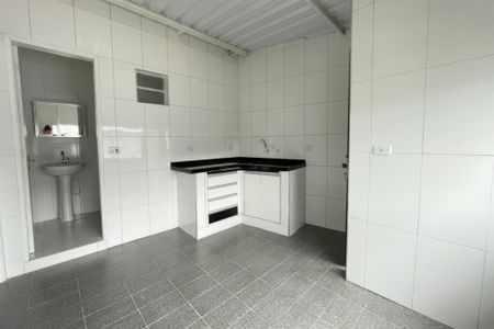 Casa para alugar com 1 quarto, 35m² em Vila Dionisia, São Paulo