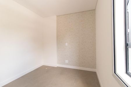 Quarto 1 de apartamento para alugar com 2 quartos, 56m² em Bacacheri, Curitiba