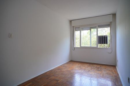 Quarto 1 de apartamento para alugar com 2 quartos, 56m² em Vila Ipiranga, Porto Alegre