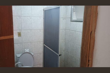 Banheiro de apartamento para alugar com 2 quartos, 56m² em Fazenda da Juta, São Paulo