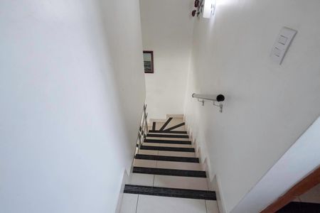 Escada de casa de condomínio à venda com 3 quartos, 86m² em Arvoredo Ii, Contagem