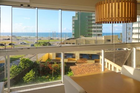Vista da Sala de apartamento para alugar com 2 quartos, 71m² em Jardim Armação, Salvador
