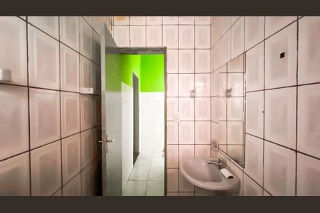 Banheiro de casa para alugar com 1 quarto, 40m² em Parque Artur Alvim, São Paulo