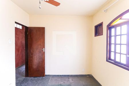 Quarto de casa à venda com 6 quartos, 200m² em Pilares, Rio de Janeiro