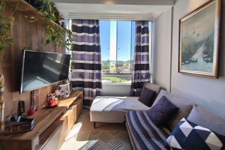 Sala de apartamento à venda com 3 quartos, 70m² em Vila Lemos, Campinas