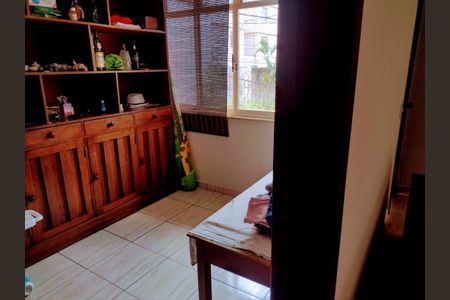 Casa à venda com 6 quartos, 240m² em São Pedro, Belo Horizonte