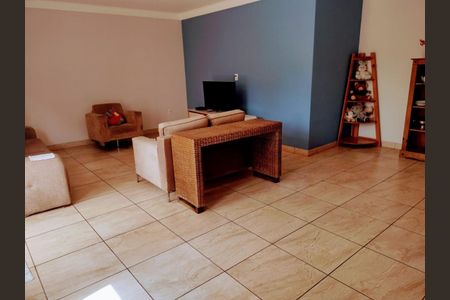 Casa à venda com 6 quartos, 240m² em São Pedro, Belo Horizonte