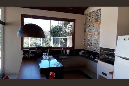 Casa à venda com 3 quartos, 400m² em Arvoredo, Nova Lima