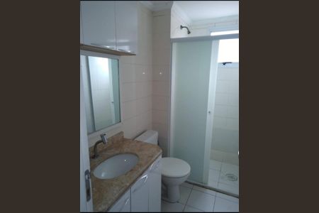 Banheiro de apartamento à venda com 2 quartos, 54m² em Vila Alzira, Santo André