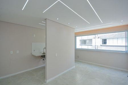Sala/cozinha de apartamento para alugar com 2 quartos, 42m² em Vila Socorro, São Paulo