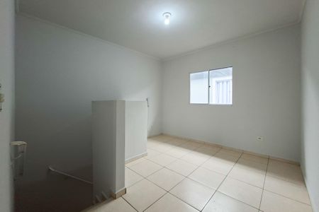 Sala de casa de condomínio para alugar com 2 quartos, 50m² em Parque das Americas, Praia Grande