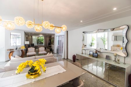 Sala de casa de condomínio à venda com 5 quartos, 450m² em Residencial Nove (alphaville), Santana de Parnaíba