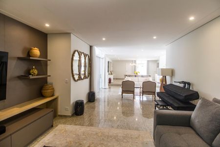 Sala de casa de condomínio à venda com 5 quartos, 450m² em Residencial Nove (alphaville), Santana de Parnaíba