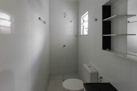 Casa para alugar com 3 quartos, 180m² em Vila Bancaria, São Paulo